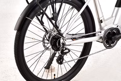 Le donne adulte da 27,5 pollici fanno un passo attraverso la bicicletta elettrica del freno a disco della città urbana 48V 500W della bici elettrica da vendere